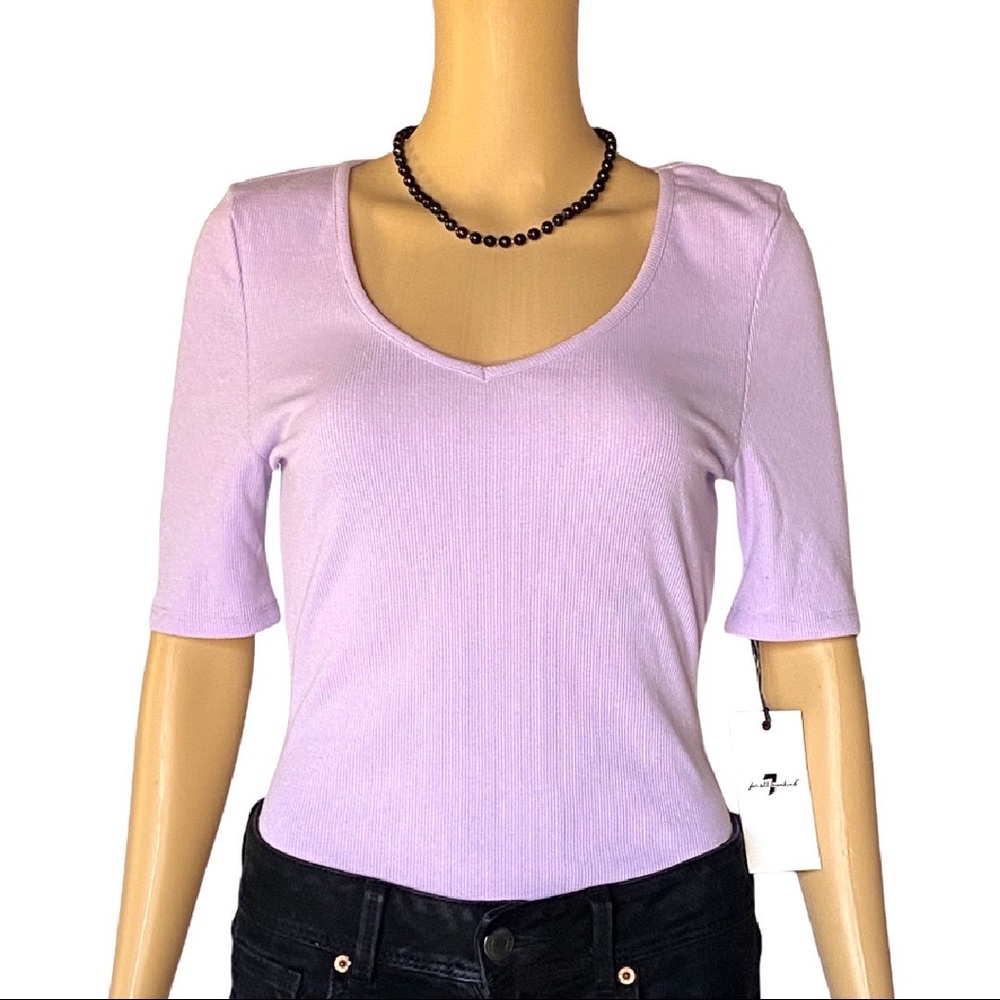 7 For All Mankind ✨HP✨🆕 | 💐Ribbed V-neck Half Sleeve Bodysuit in Light Lilac.